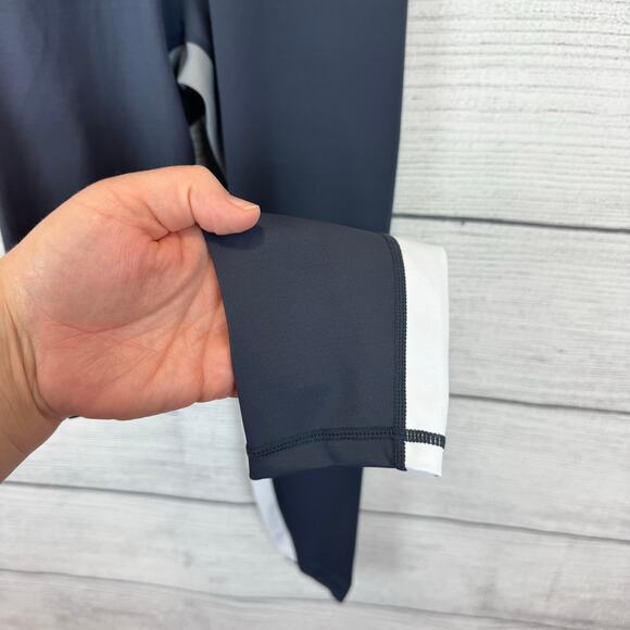 Allfenix Women's Gray & White Stripe Active High Waisted Leggings Size XS - Picture 3 of 8